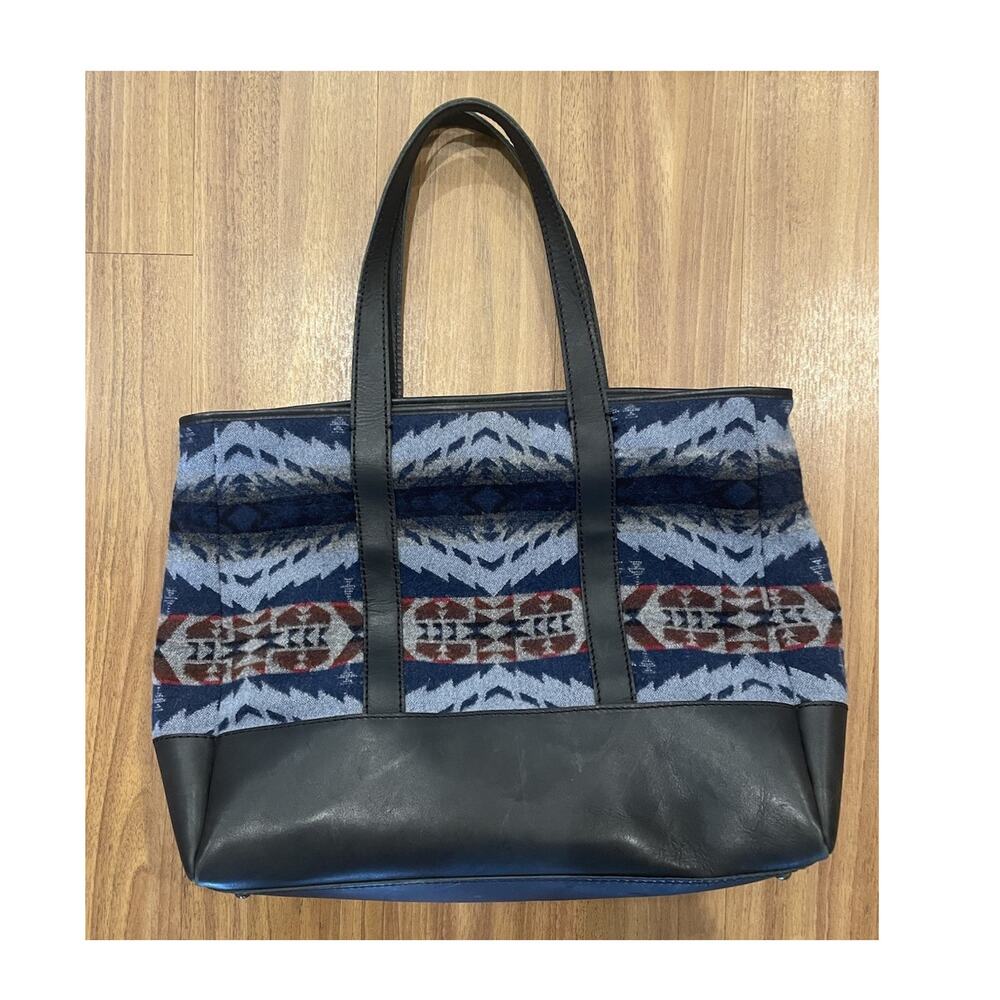 Pendleton Geometric Zip Tote Bag Lined Inner Pockets Blue Black Red Gold